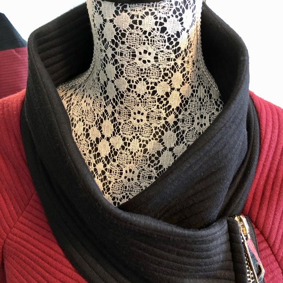 Papillon Jacket/ Cape with Batwing Sleeves Double Breasted with Zip up so Cute - Picture 2 of 11